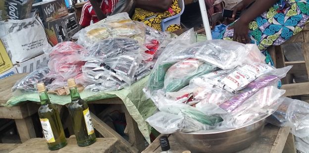 Tchad : l'alcool frelaté appelé « Nguérek », un tueur silencieux de la jeunesse