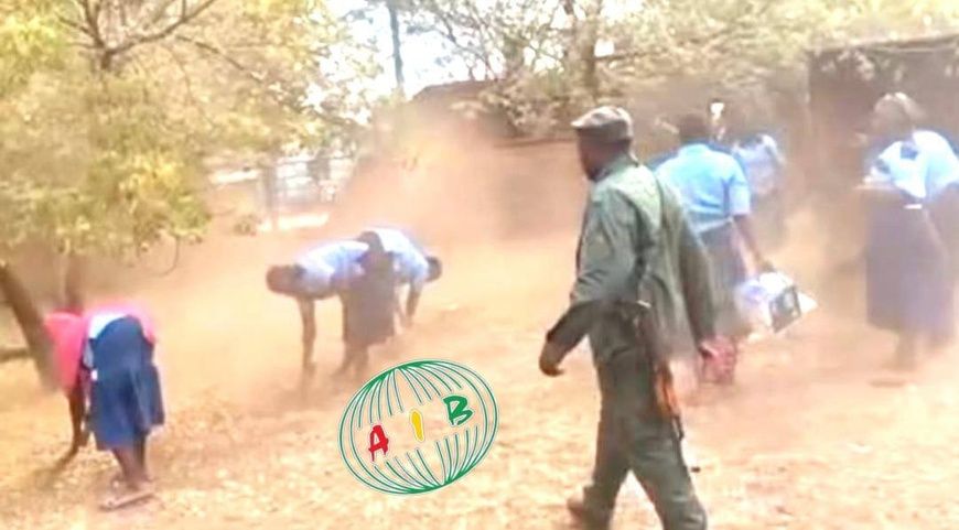 Burkina Faso : la police sanctionne des lycéens pour avoir boycotté la montée des couleurs