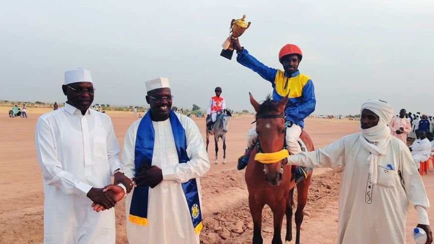 Tchad - Ouaddaï : Succès populaire pour le lancement du tournoi de course hippique à Abéché