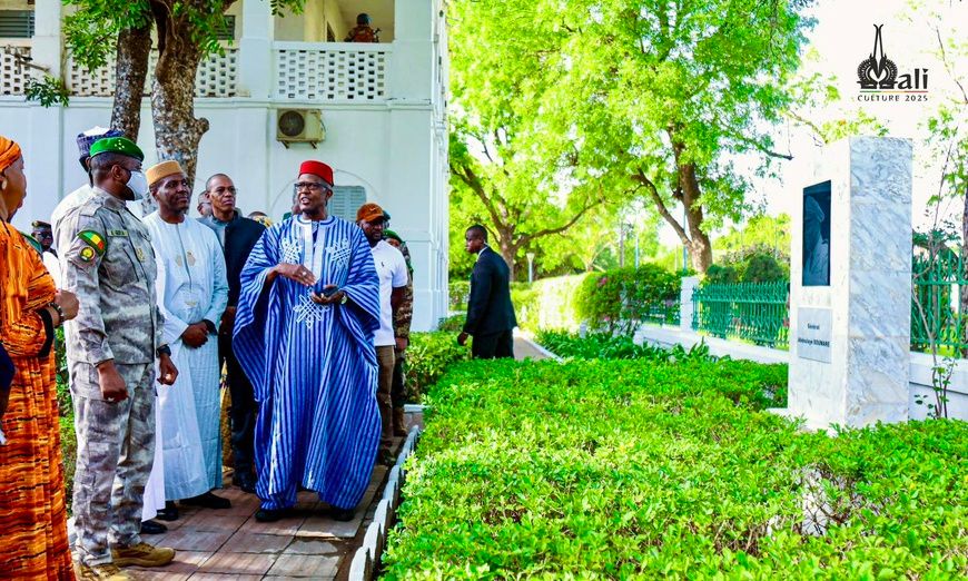 Mali : Inauguration des Places « Mali Cεbaw » et « Mali Kεlεmasaw » à Koulouba