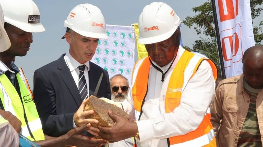 RCA : Le Président Touadéra lance la construction du Port Fluvial de Mongoumba