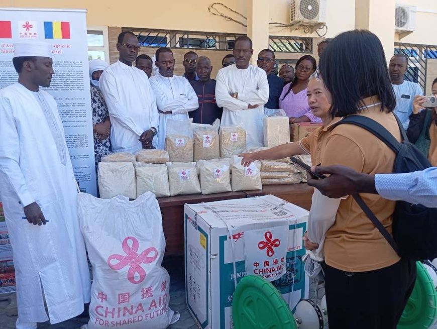 Tchad : la mission agricole chinoise remet des matériels agricoles à l’ITRAD