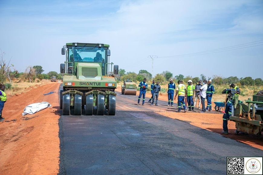 Burkina - Désenclavement : Le bitume arrive à Barsalogho, une promesse présidentielle tenue