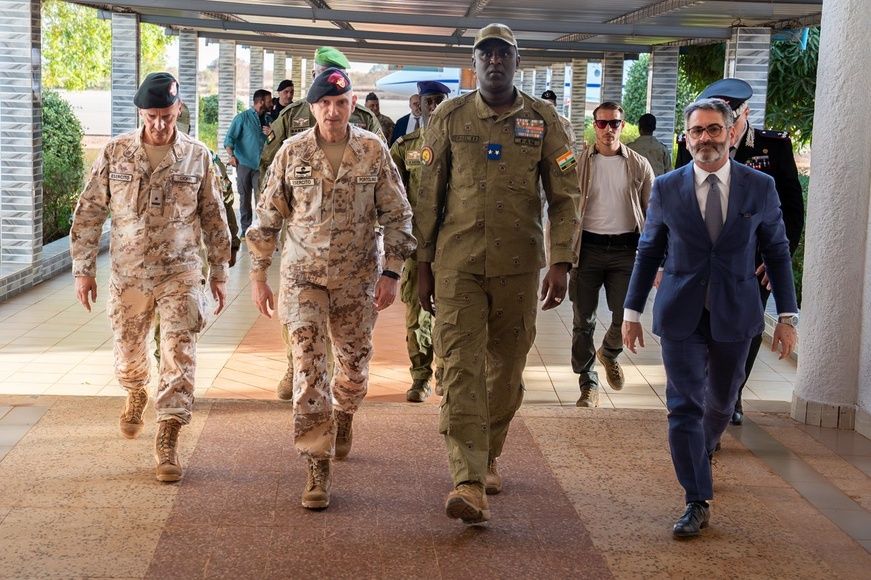 Niger - Attaque à l'aéroport de Niamey : Le Chef d'État-major italien au chevet de la mission MISIN