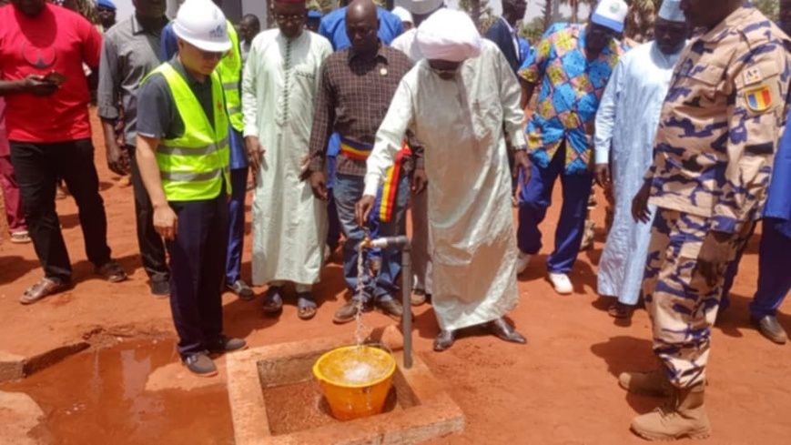 Tchad : visite des installations hydrauliques réalisées par le programme Aide de la Chine