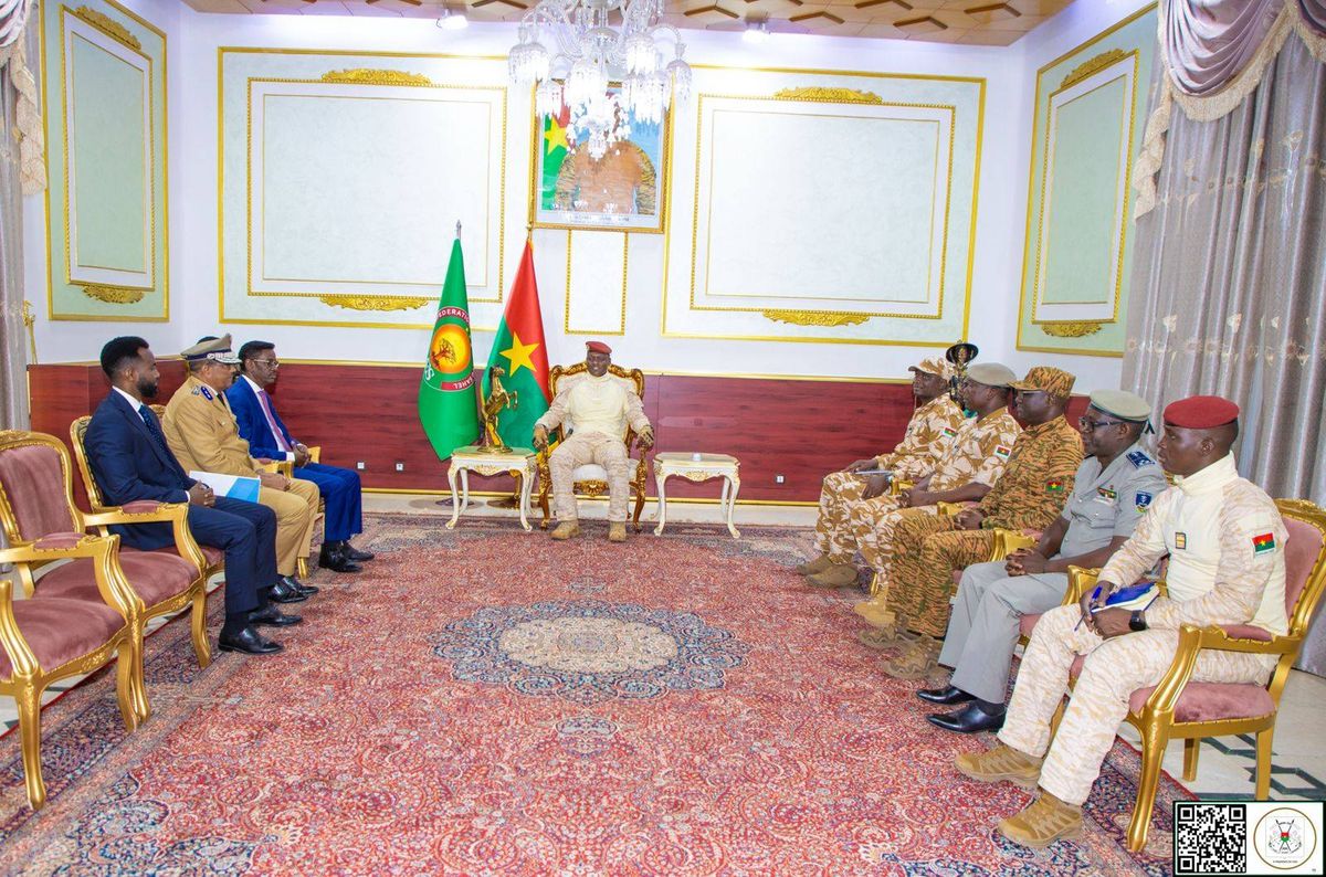 Renforcement des liens sécuritaires entre le Burkina Faso et la Somalie