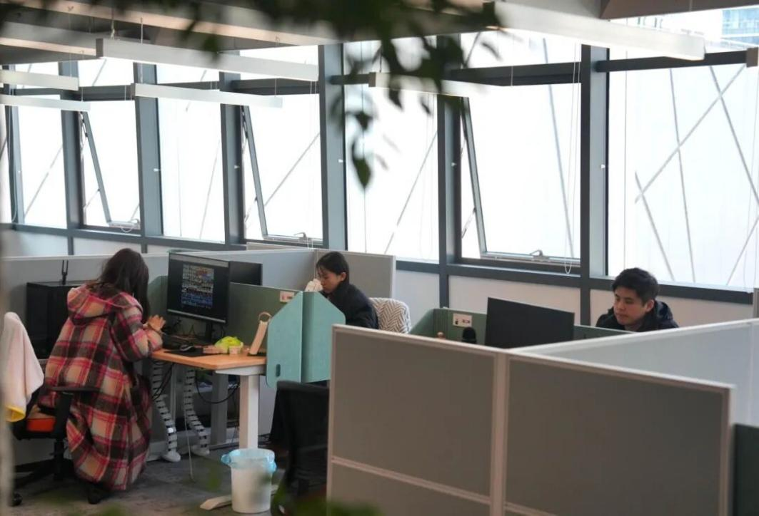 China's One-Person Companies Thrive in AI-Driven Era