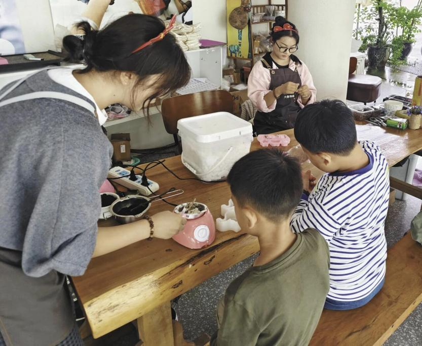 Yunnan Coffee Estate Transforms Waste Grounds into Eco-Friendly Treasures