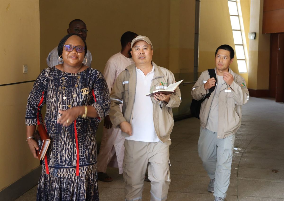 Rénovation de la Maison de la Femme : visite technique des ingénieurs chinois