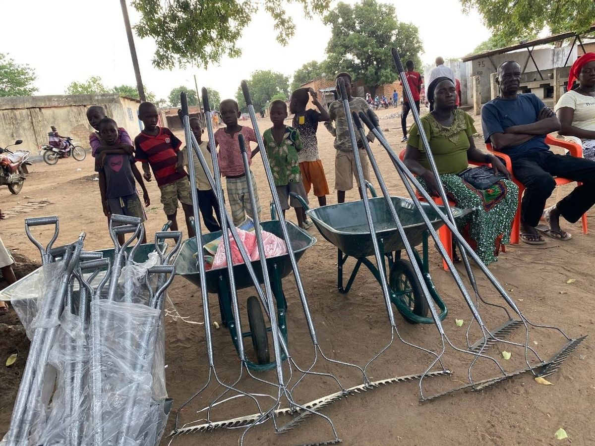 Tchad : l'URD offre du matériel d'assainissement aux habitants du 1er arrondissement de Sarh
