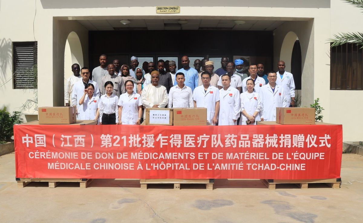 Renforcement des liens : la Chine soutient le Tchad avec un don médical significatif