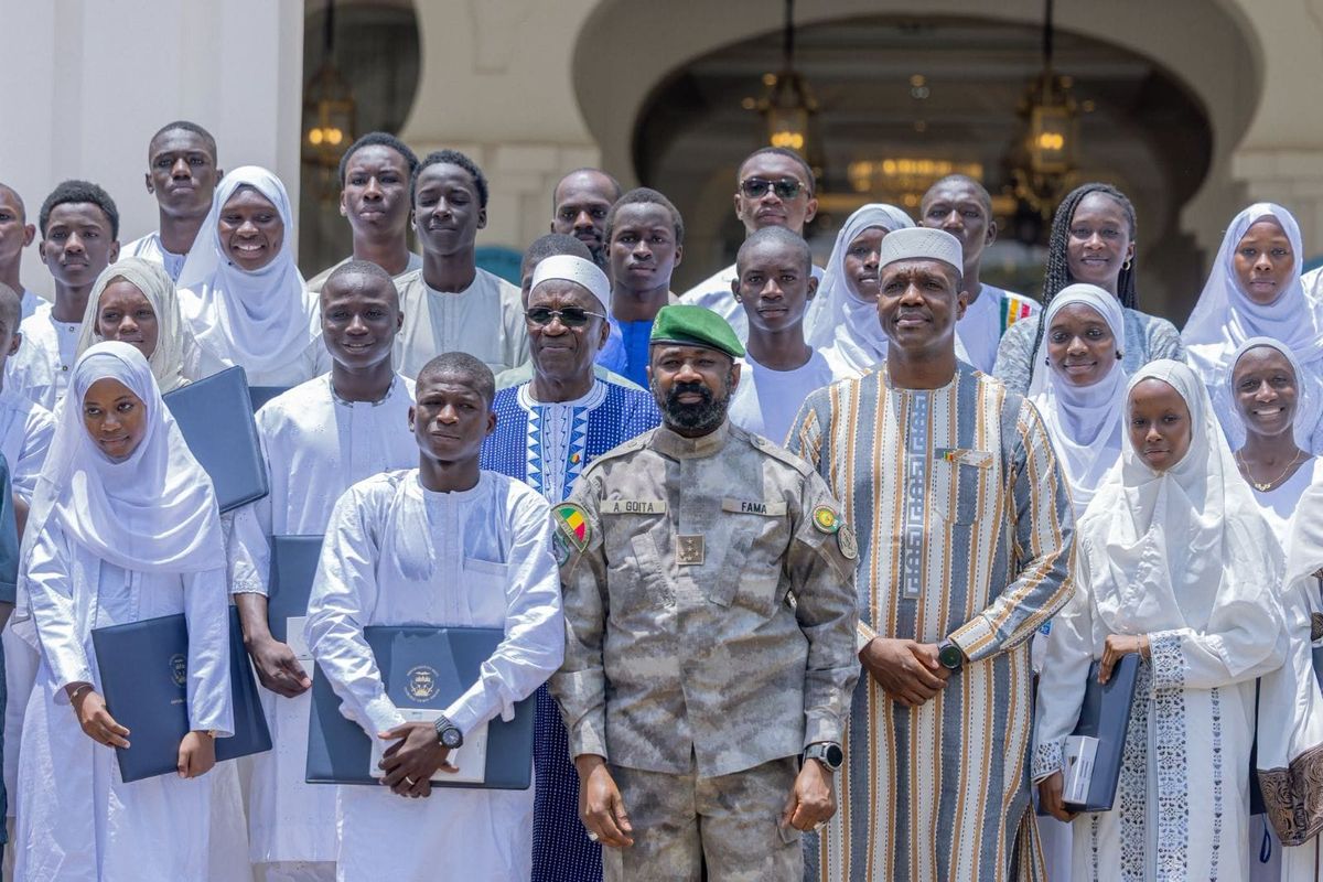 Mali : Le Président de la Transition honore les meilleurs bacheliers des sessions 2025 et 2026