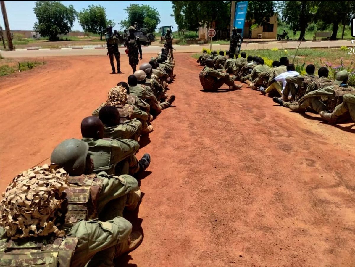 Tentative de déstabilisation déjouée à Niamey : l'AES salue la réaction des forces loyalistes