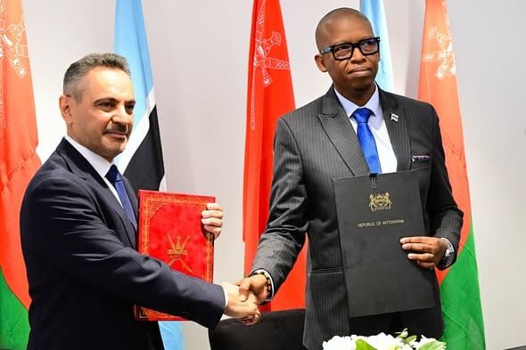 Botswana et Oman signent des accords majeurs pour approfondir leurs relations bilatérales