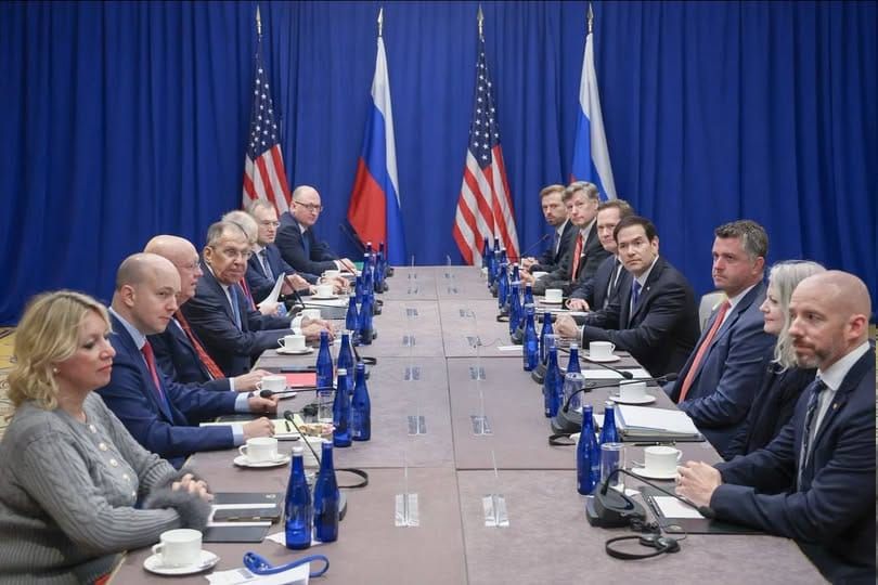Rencontre diplomatique à New York entre Sergueï Lavrov et Marco Rubio