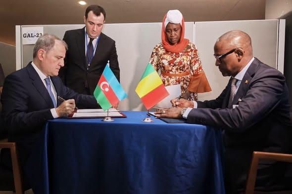 Diplomatie : le Mali renforce ses partenariats stratégiques avec l'Azerbaïdjan et le Maroc