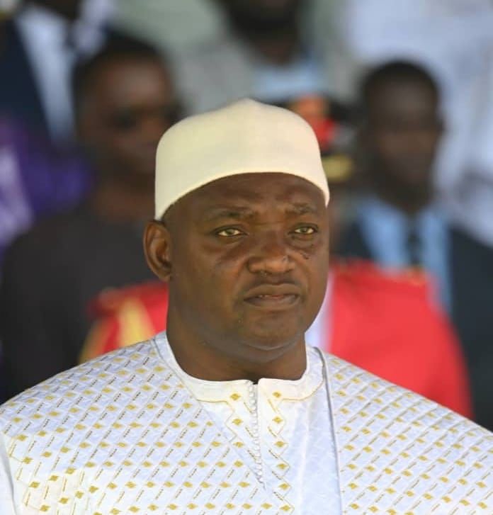 Crise énergétique en Gambie : Adama Barrow promet des solutions d'urgence face aux manifestations
