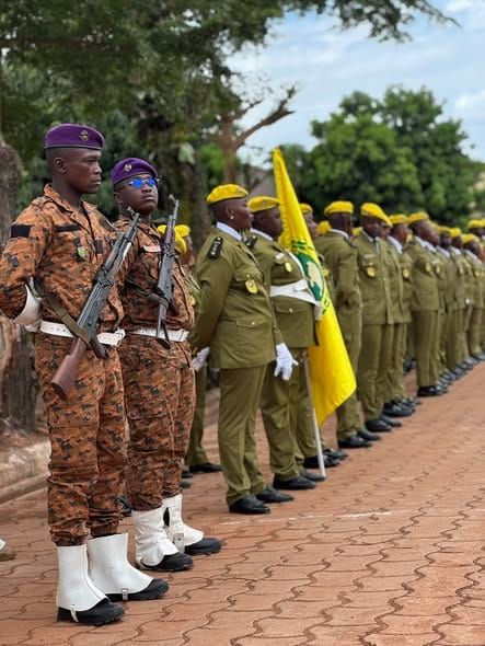 EIED : 108 nouveaux contrôleurs des douanes diplômés à Bangui