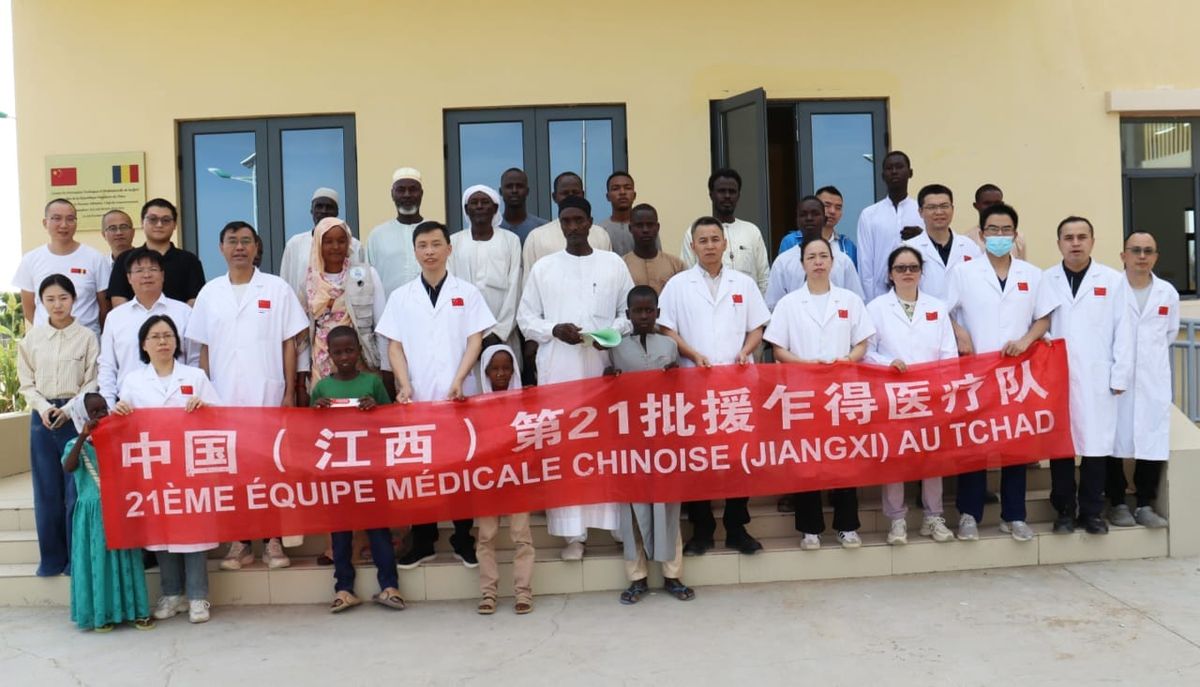 Tchad : la 21e équipe médicale chinoise offre des consultations gratuites à Sadjéré