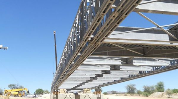 Groot Aub Bridge, Namibia. Crédits : /