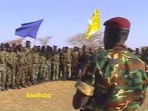 Le capitaine Mahamat Nour au milieu de ses combattants. / Alwihda