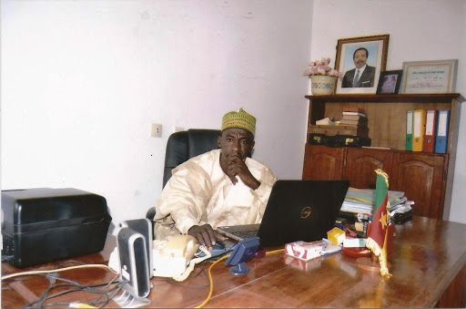 IBRAHIM ZAKARI Officier de l'ordre du mérite Camerounais B.p. 10166 Douala-Cameroun Téléphone: (00237) 699024118 /674953040 w