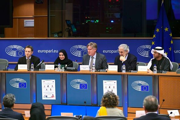 Leaders, Parliamentarians Praise UAE’s Commitment to International Security, Stability