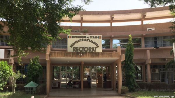 Le siège du rectorat de l'université de N'Djamena, le 12 octobre 2017. (VOA/André Kodmadjingar)