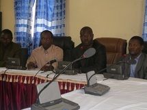 De gauche à droite : SG de l'Unet, Sécrétaire Nationale chargé de la sensibilisation de l'ARJUND, Yacoub Souguï Tougouta, Sec