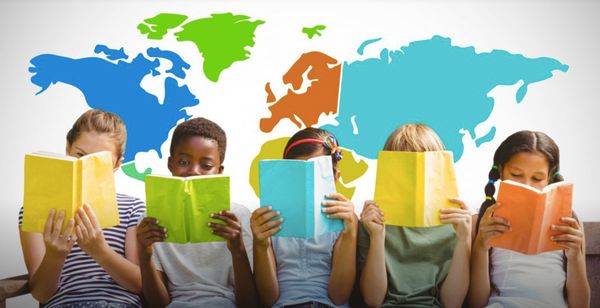 La Journée internationale de l’alphabétisation est célébrée le 8 septembre. (© Wavebreak Media Ltd./Alamy)