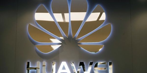 Huawei présente ses solutions innovantes pour accompagner le développement des industries pétrolière et gazière en Égypte (© 