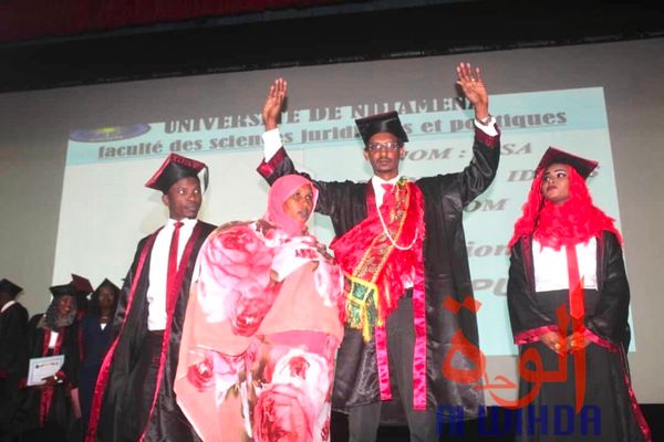 Tchad : parchemin de fin d'études pour la promotion universitaire Nadji Madou