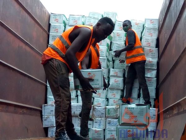 Covid-19 : La Coton Tchad fait un important don pour appuyer la lutte. © Golmen Ali/Alwihda Info