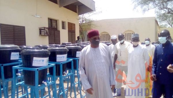 Tchad - Covid-19 : la délégation sanitaire du Ouaddaï réceptionne un important don. © Abba Issa/Alwihda Info