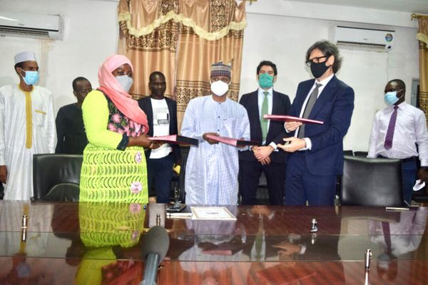 Tchad : un projet de centrale à énergie solaire avec la multinationale Alcaal. © Min.Finances
