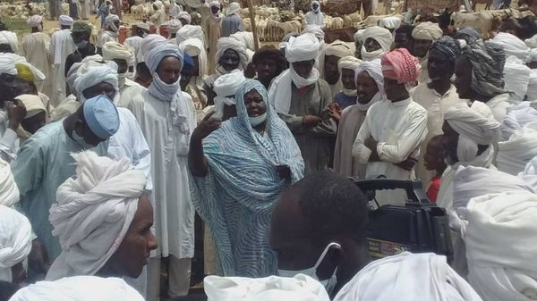 Tchad : à Ati, une large sensibilisation dans les marchés pour la révision du fichier électoral. © Hassan Djidda Hassan/Alwih