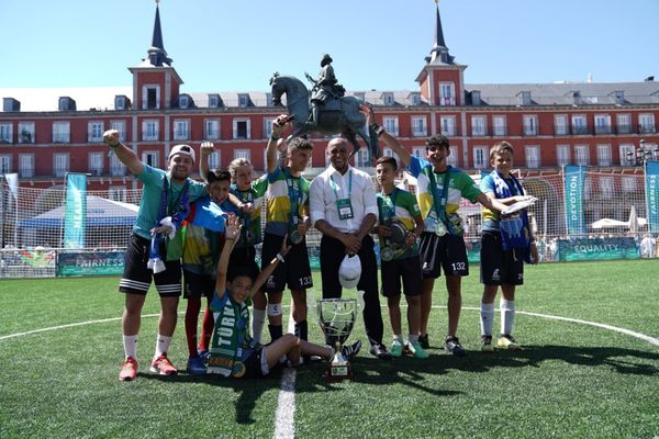 Roberto Carlos est devenu l'ambassadeur Mondial du 