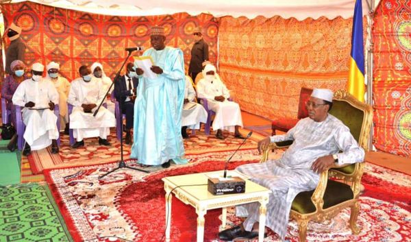 Tchad : le président annonce le lancement de plusieurs chantiers routiers. © PR