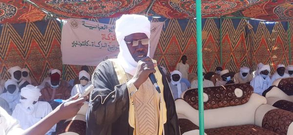 Tchad : le sultanat du Ouaddaï collecte et distribue l'aumône dans les villages