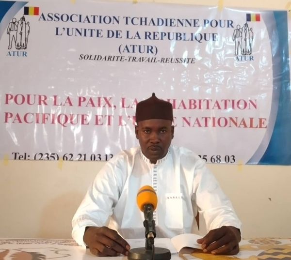 Le coordinateur de l'association tchadienne pour l'unité de la République (ATUR), Hassan Mahamat Hallou. © Malick Mahamat/Alw
