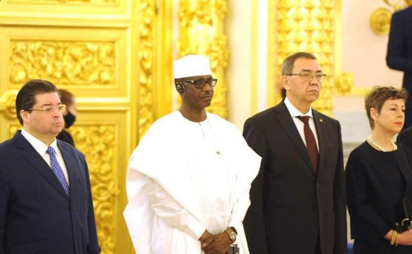 Russie : l'ambassadeur du Tchad présente ses lettres de créance à Poutine. © DR
