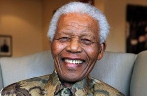 Afrique du Sud: Mandela, le héros de la lutte anti-apartheid n’est plus dans un «état critique»