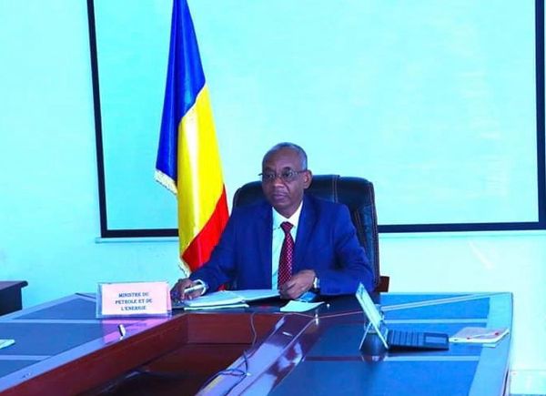 Tchad : les sociétés pétrolières appelées à recruter les jeunes diplômés sans emploi