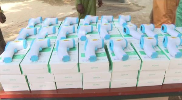 Tchad : la SOTEM remet 74 thermomètres à infrarouge aux structures sanitaires du Borkou