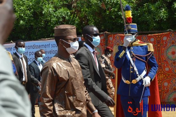 رئيس المجلس العسكري يحث على استمرارية الجانب التنموي في البلاد