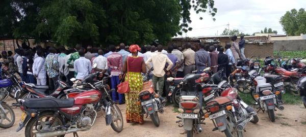 Les lauréats professionnels de l'éducation en instance d'intégration à la fonction publique ont tenu dimanche une nouvelle as