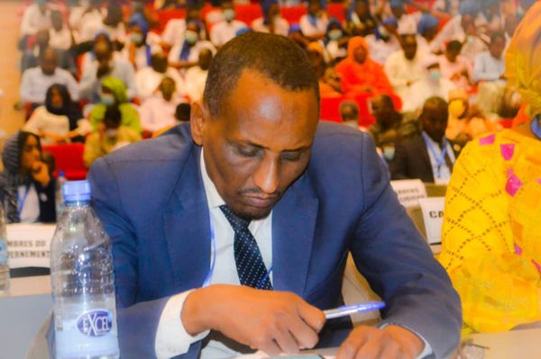 Tchad : Hissein Massar appelle à une marche suite à l’annulation d’un concours