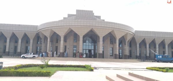 Tchad : inquiétudes sur la prime des députés sortants, "c'est une question de jours ou d'heures"