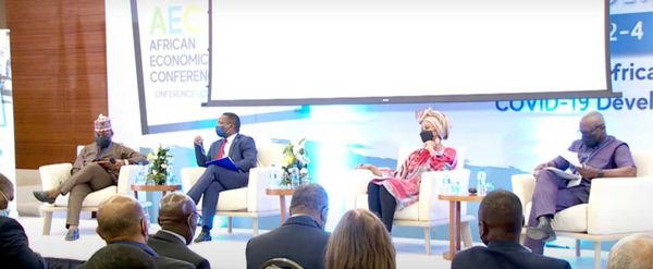 Afrique : réformes et allègement de la dette pour sortir l’Afrique de la crise