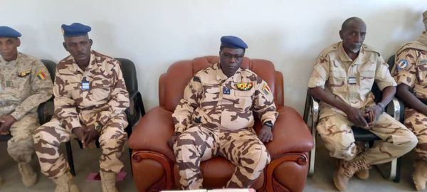 Tchad : le directeur général de la gendarmerie nationale en visite d'inspection à Fada